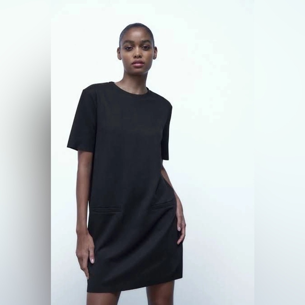 Zara | Black Short Sleeve Crew Neck Two Pocket‎ Boxy Mini Dress Size Medium